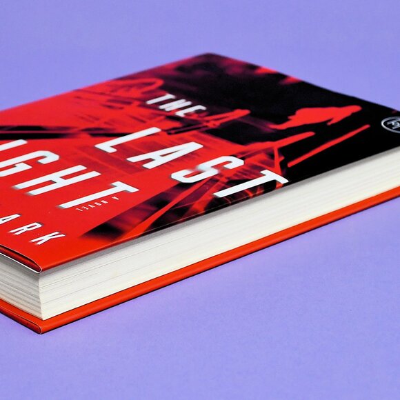 The Last Flight by Julie Clark, Hardcover BOTM (Book of the Month) Edition - Picture 4 of 7